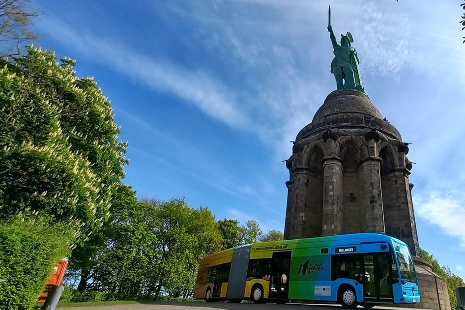 IVU Traffic Technologies AG - go.on Gesellschaft für Bus- und Schienenverkehr mbH Autobus IVU.suite IVU.fleet IVU.fare IVU.cockpit IVU.handheld IVU.realtime Sistema di gestione operativa Biglietteria